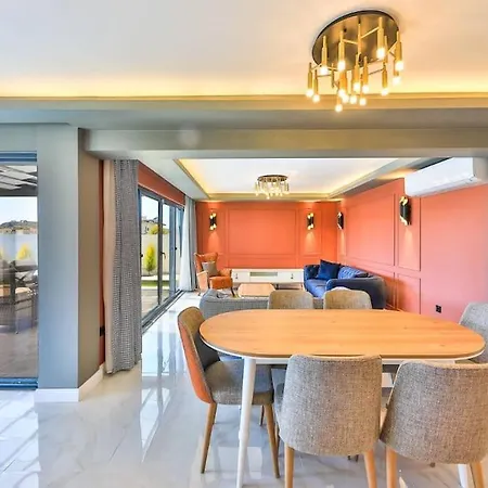 Isitmali Kapali Havuzlu Fresco * Fethiye