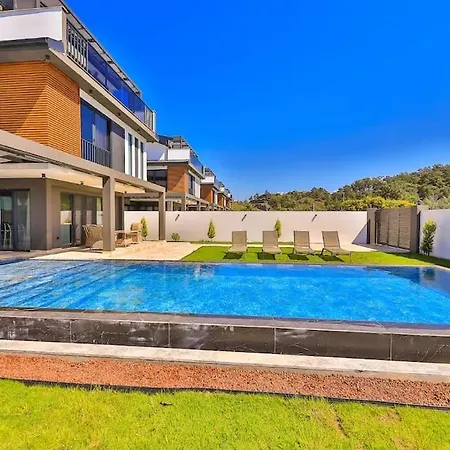 Willa Isitmali Kapali Havuzlu Fresco Fethiye